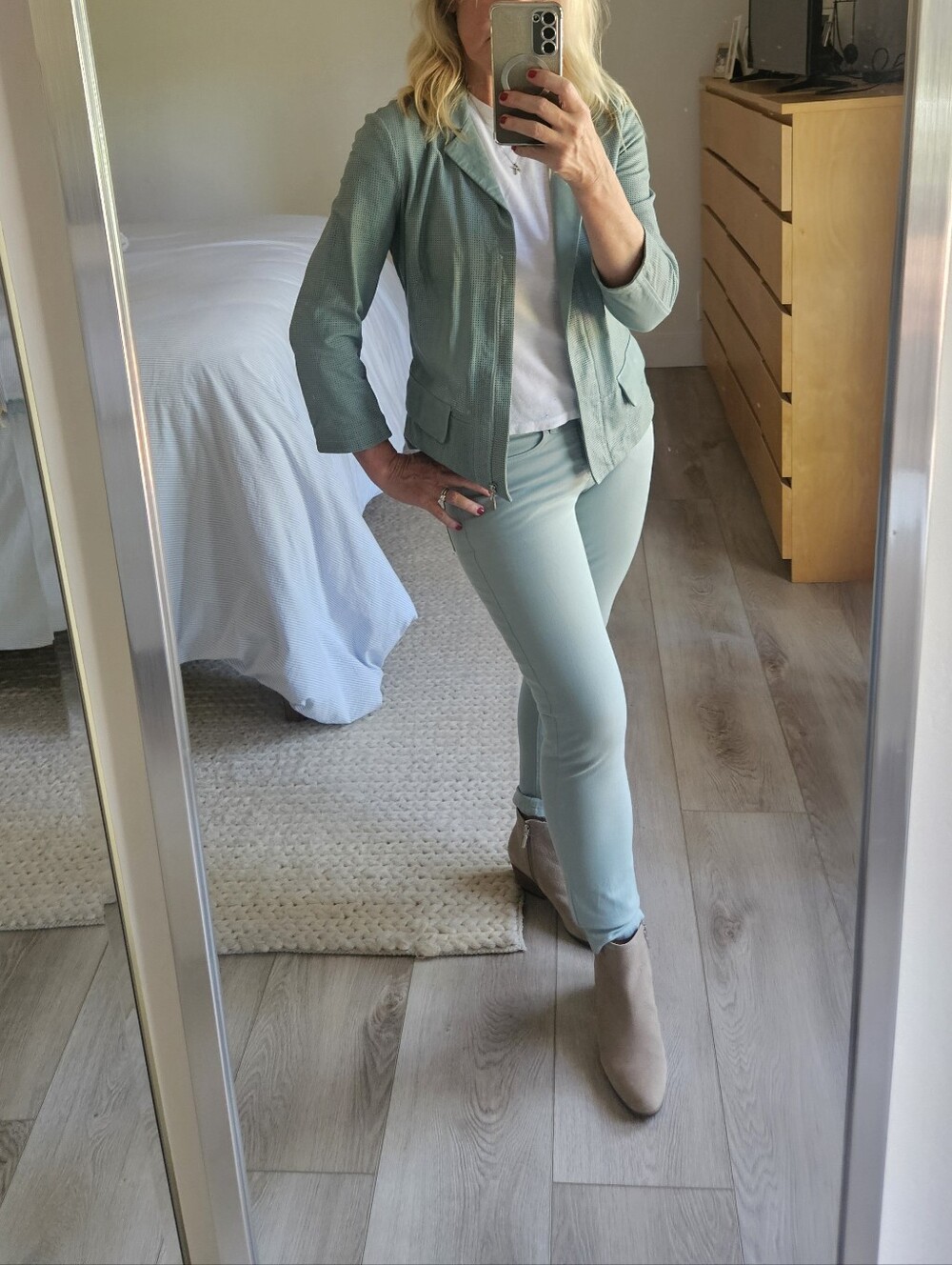 Escada Sport Size 36 Light Green Leather Zip-Front Jacket